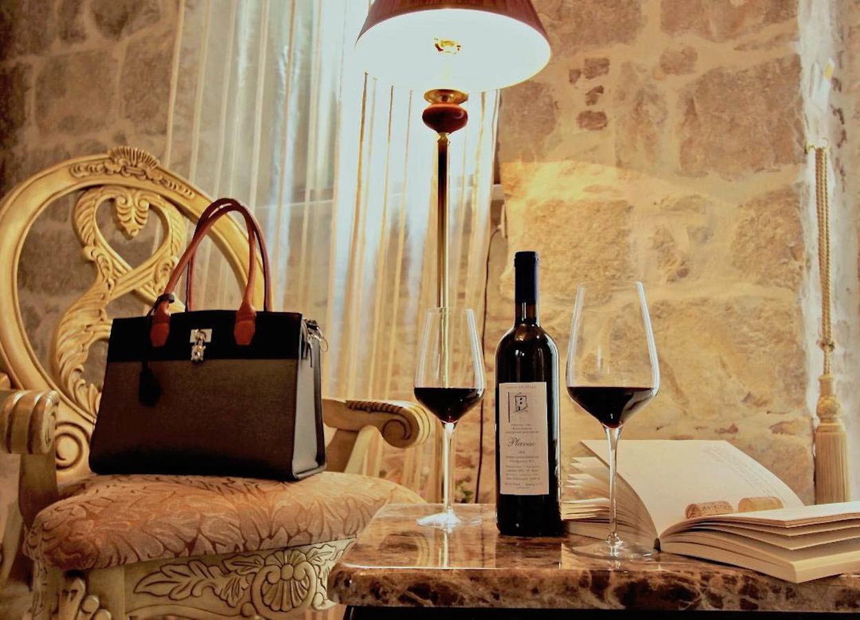 Plaza Marchi Old Town 4*