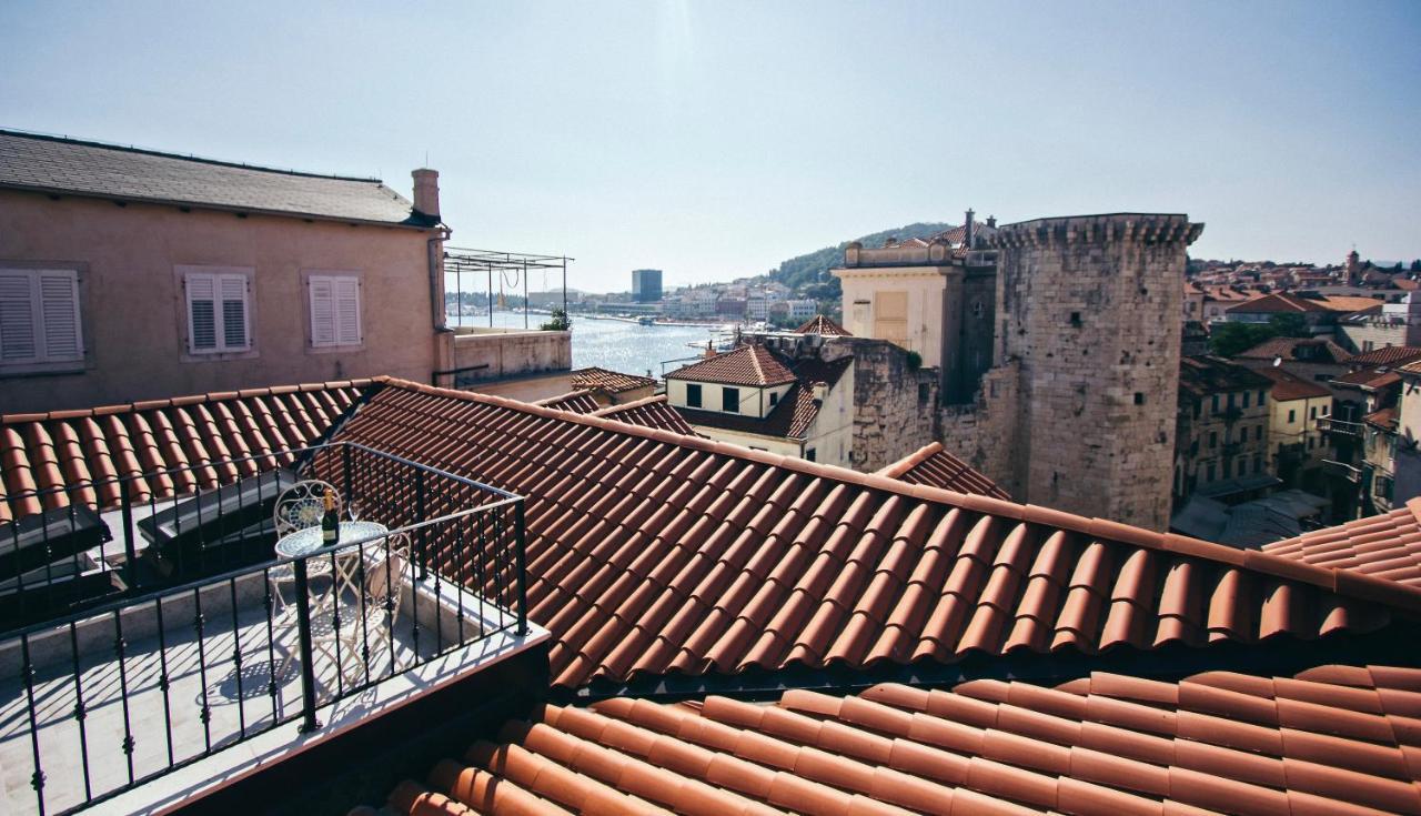Hotel Plaza Marchi Old Town 4*